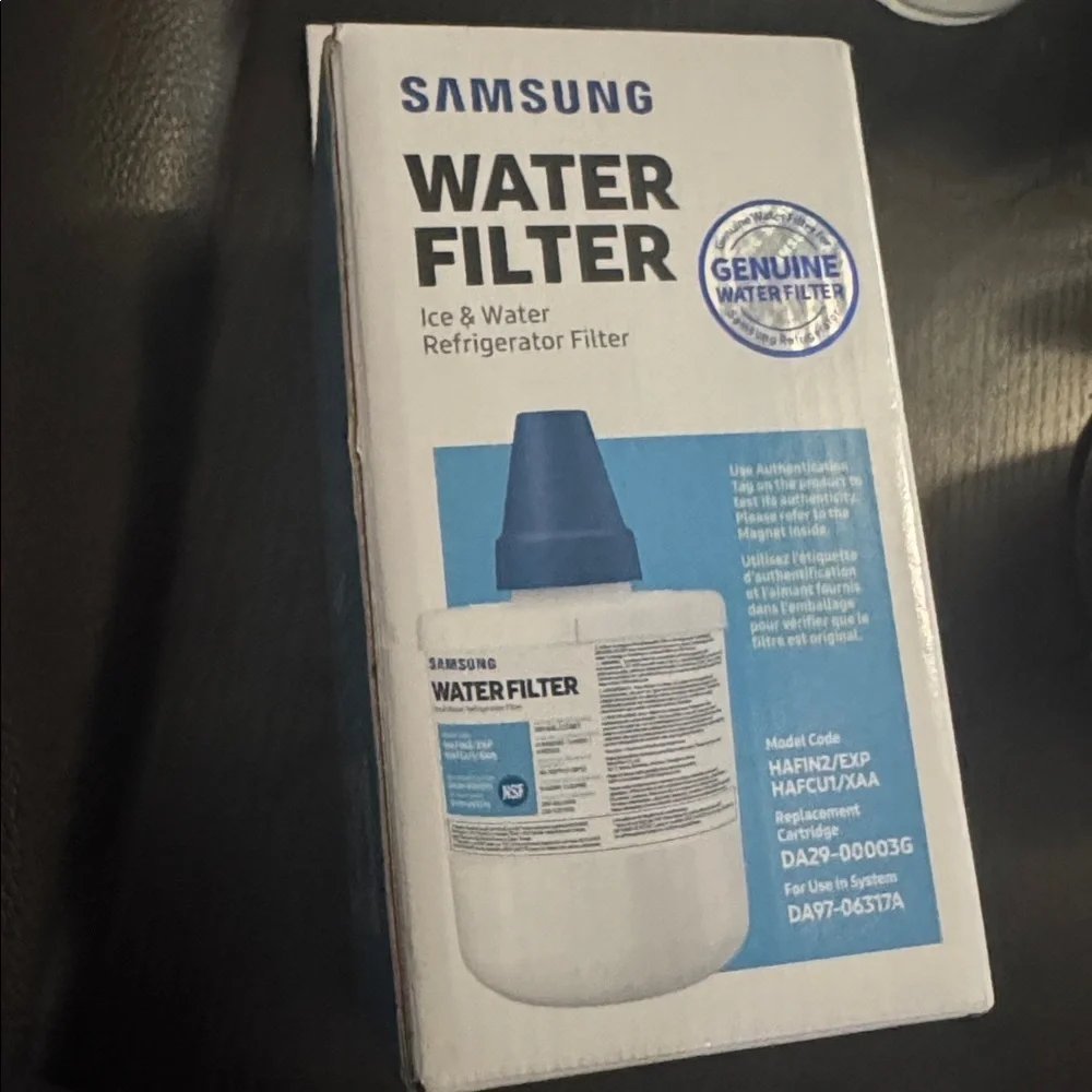 Samsung Blue and White Refrigerator Water Filter